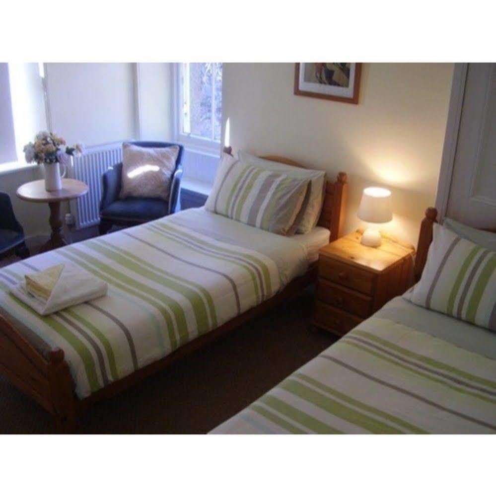 Annslea Guest House Pitlochry Bagian luar foto